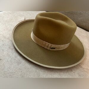 Brixton wide brim hat
